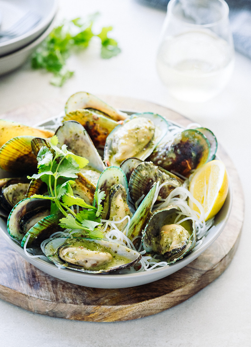 Mussels with Lemongrass, Coconut and Coriander
