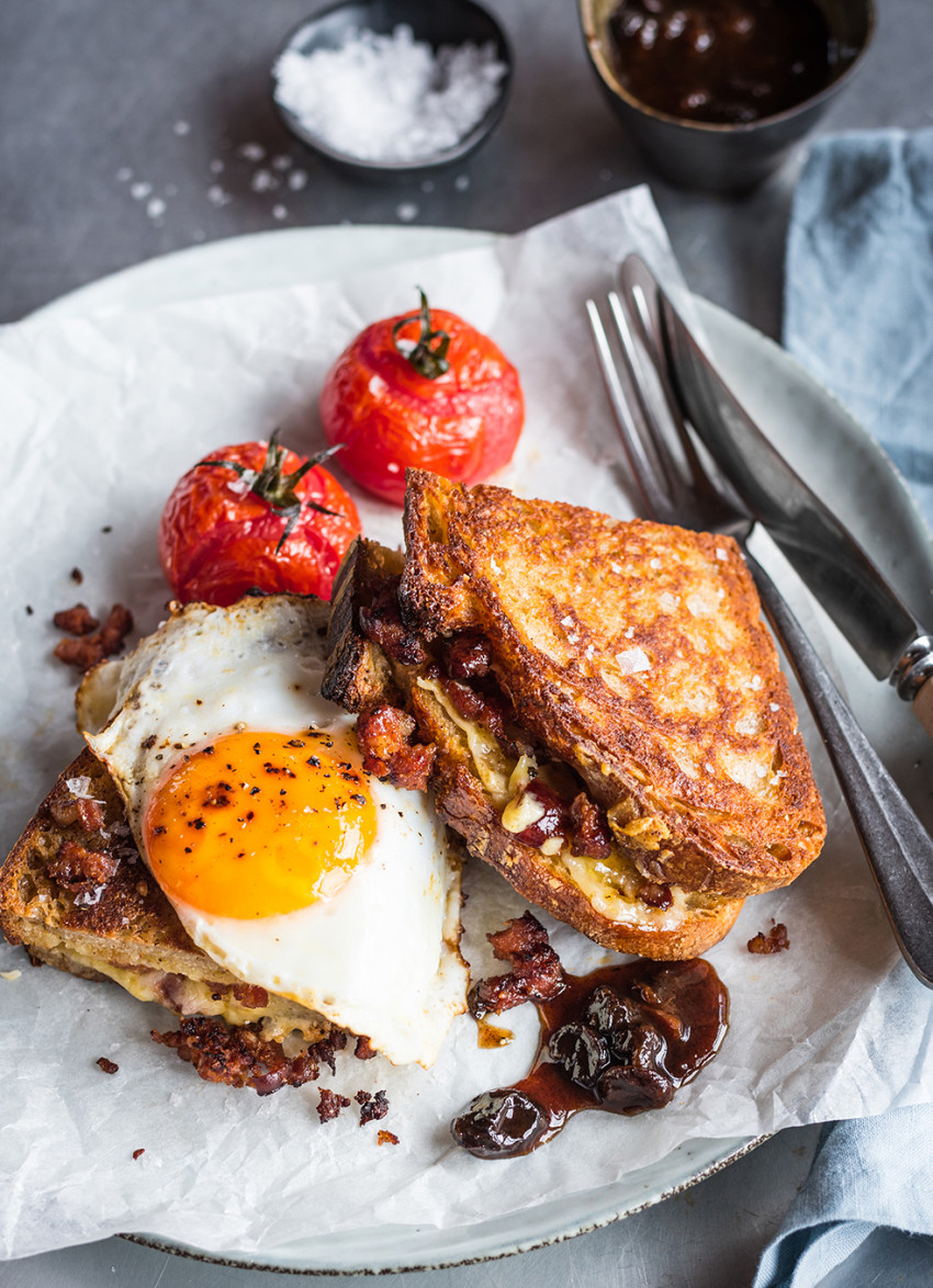 Chorizo Breakfast Toasties