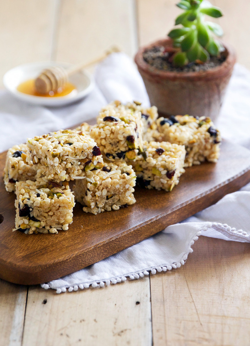 Puffed Rice and Millet Slice with Cranberries and Pistachios