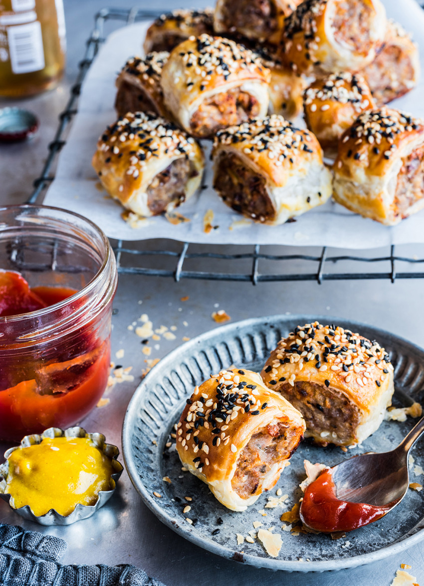 gourmet traveller pork and apple sausage rolls