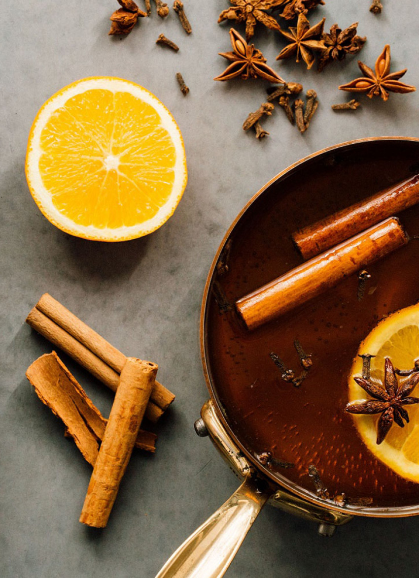 Mulled Apple Crumble Cider