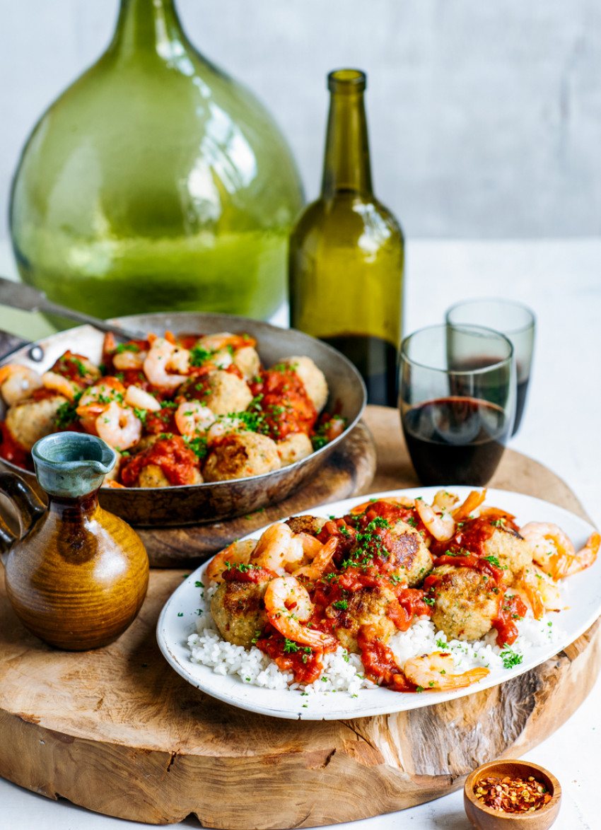 Jambalaya Chicken and Pork Balls with Spicy Sauce and Prawns