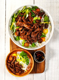 Joseph Parker's Beef Stir-fry on Rice Noodle Salad 