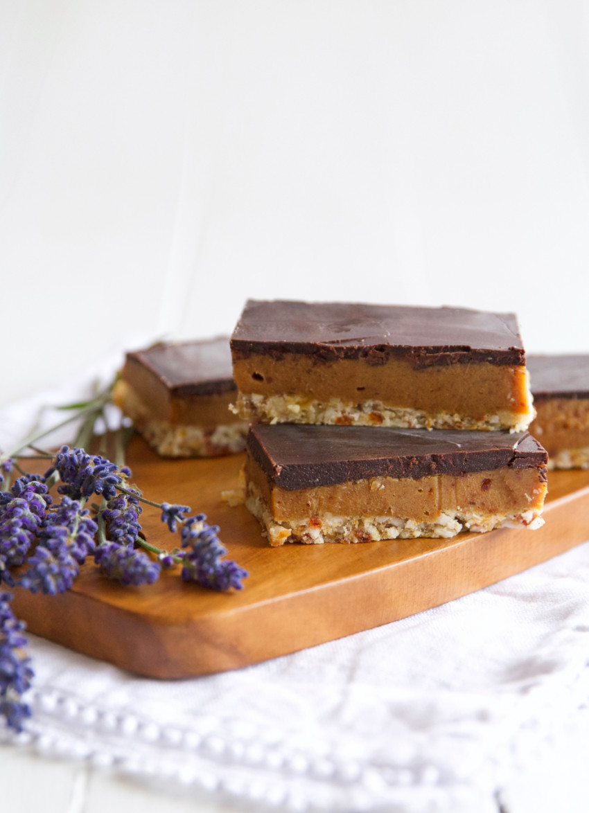 Raw Salted Caramel Slice