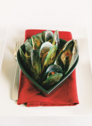 Mussels with Lemongrass and Kaffir Lime Leaves