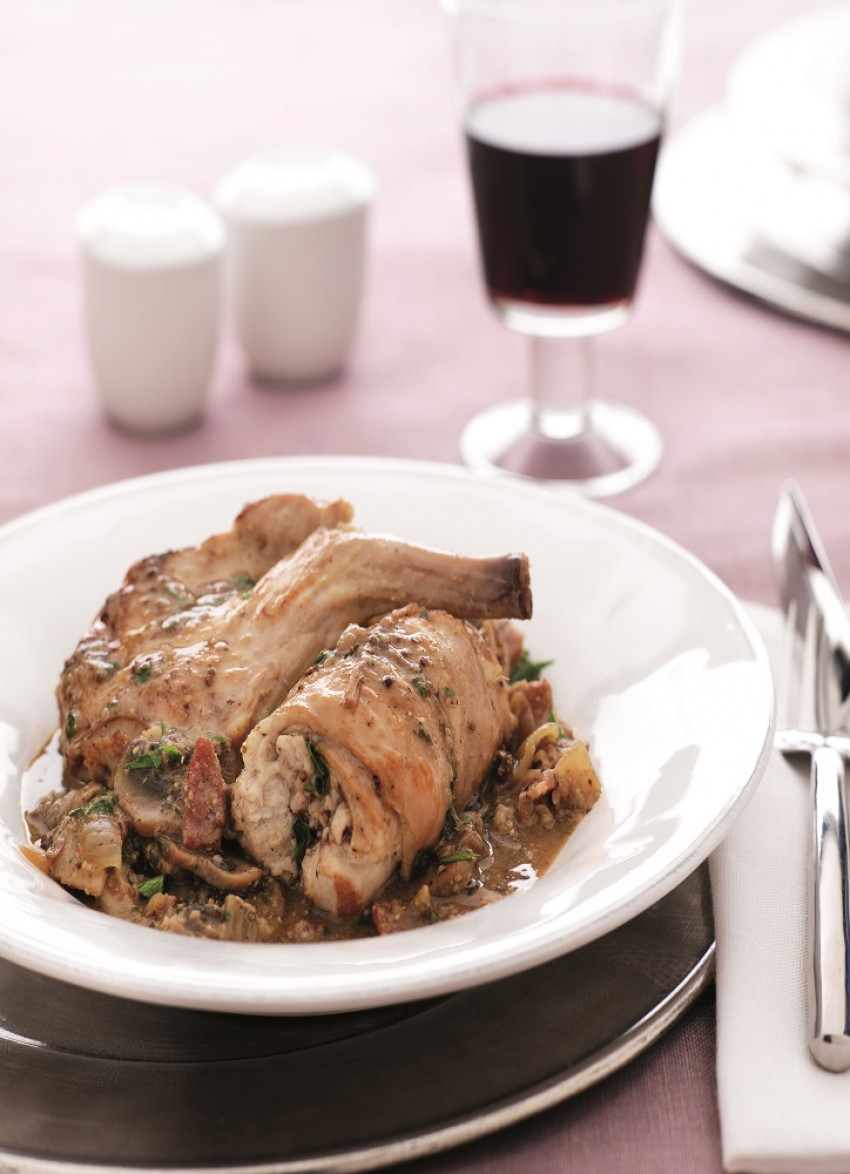 Rabbit with Mushrooms and Thyme