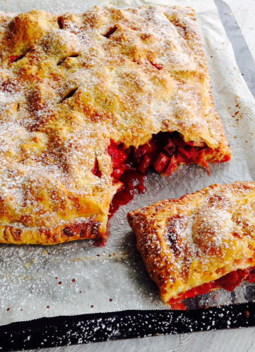 Strawberry and Rhubarb Pie