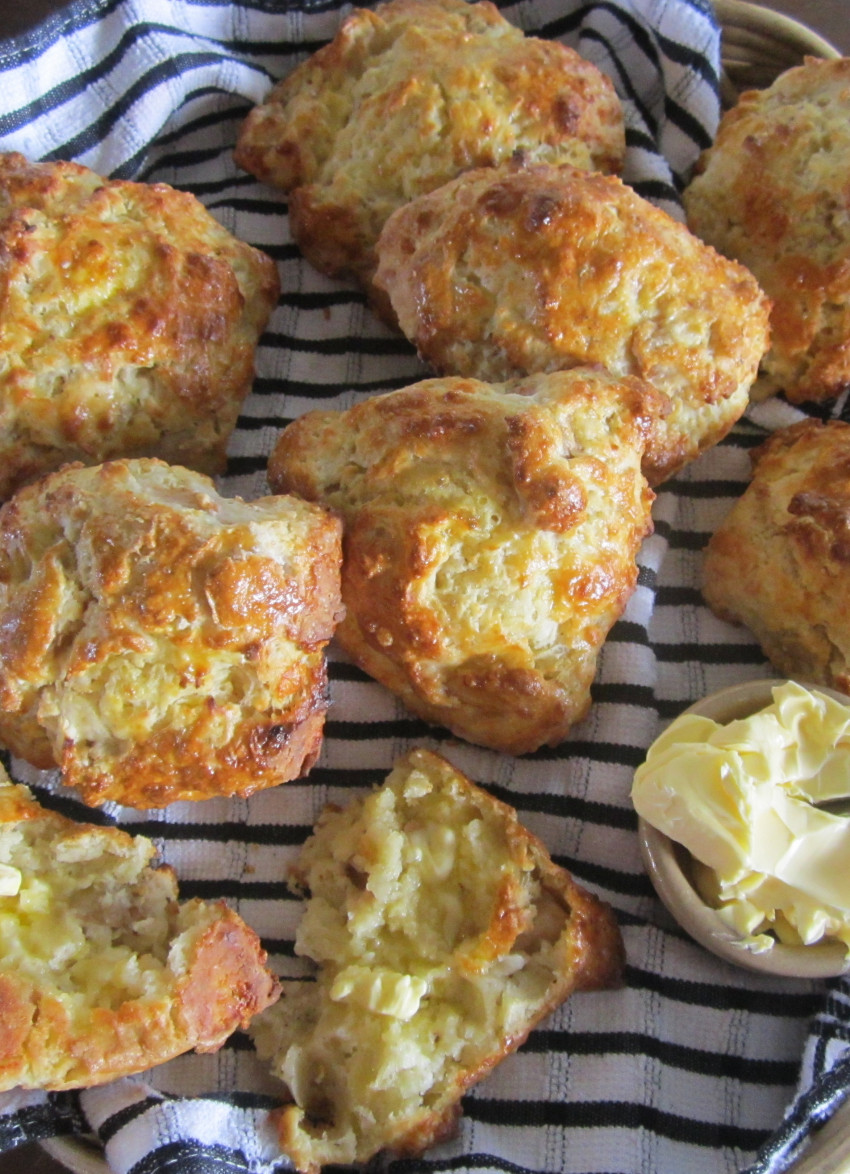Roasted Pear and Gruyere Scones