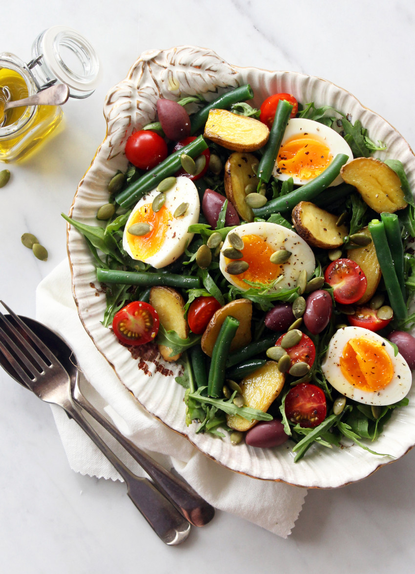 Rustic Dinner Salad with Roasted Potatoes, Olives and Eggs