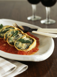 Spinach Rotolo with a Fresh Tomato Sauce