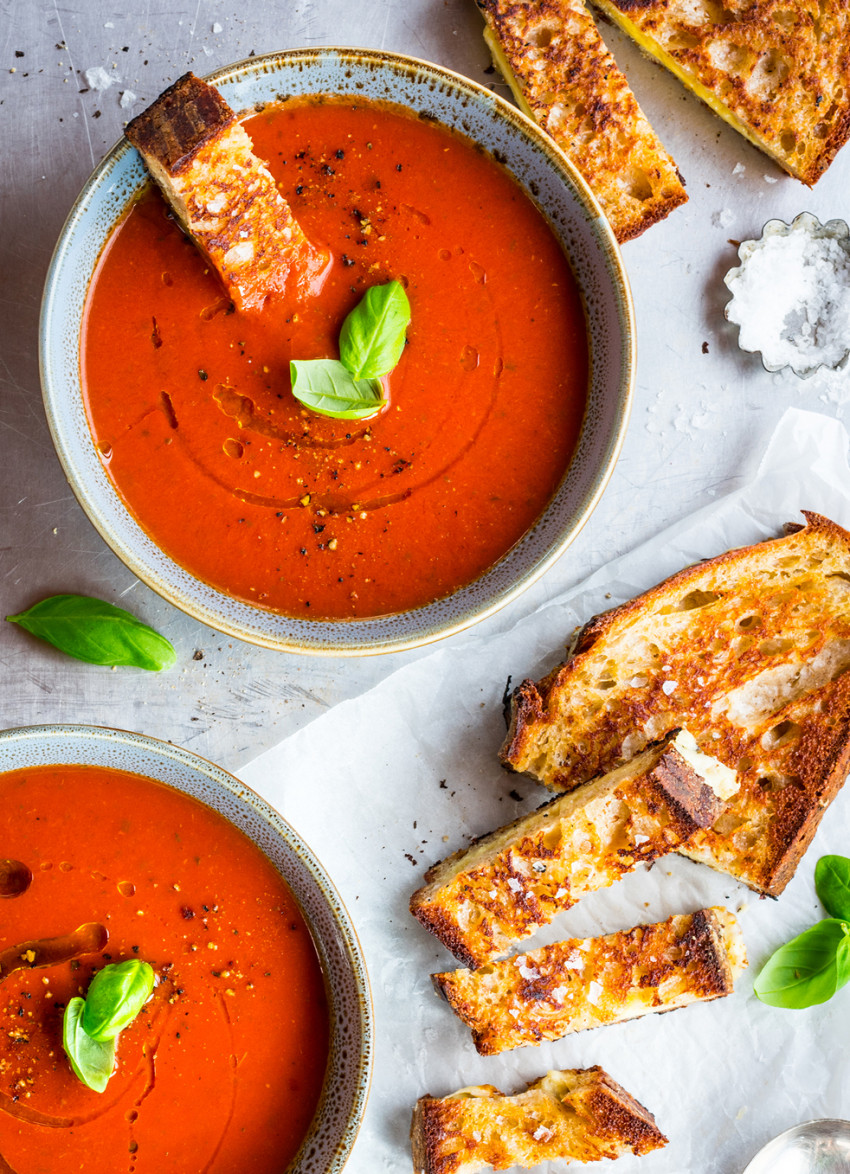 Tomato Soup with Cheese Toasty Fingers