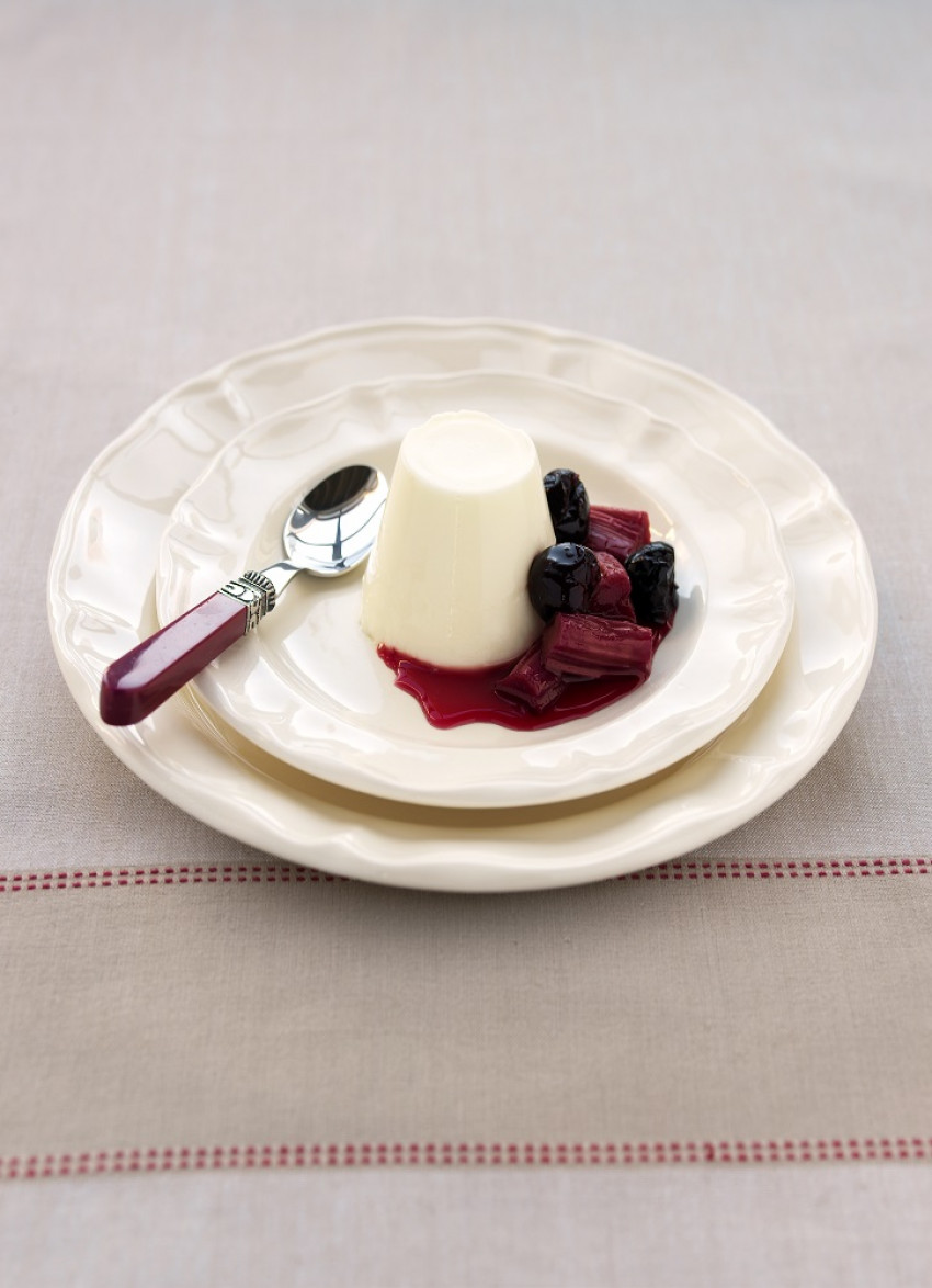Yoghurt Mousse with Rhubarb and Cherries